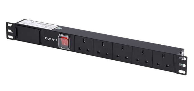 Basic vs Metered Rack PDUs: Key Differences in Distribution and Monitoring